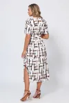 Платье Bazalini 5057 белый с принтом