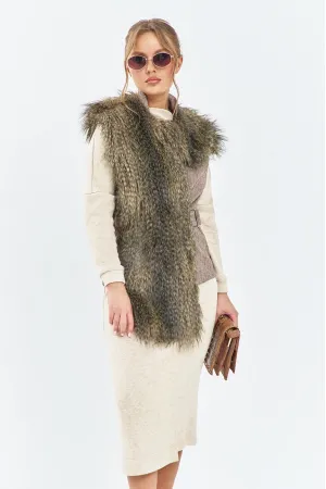 Жилет Euromoda 657 коричневый (мех енота)