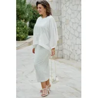 Блузка Vittoria Queen 28693бл молоко