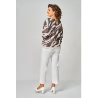 Блузка Swallow 872.3 молочный шоколад/принт «белая абстракция»