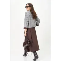 Костюм Карина Делюкс М-1418 серо-коричневый