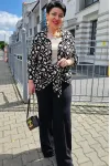 Костюм VITTORIA QUEEN 22073 дизайн черный+светло-бежевый