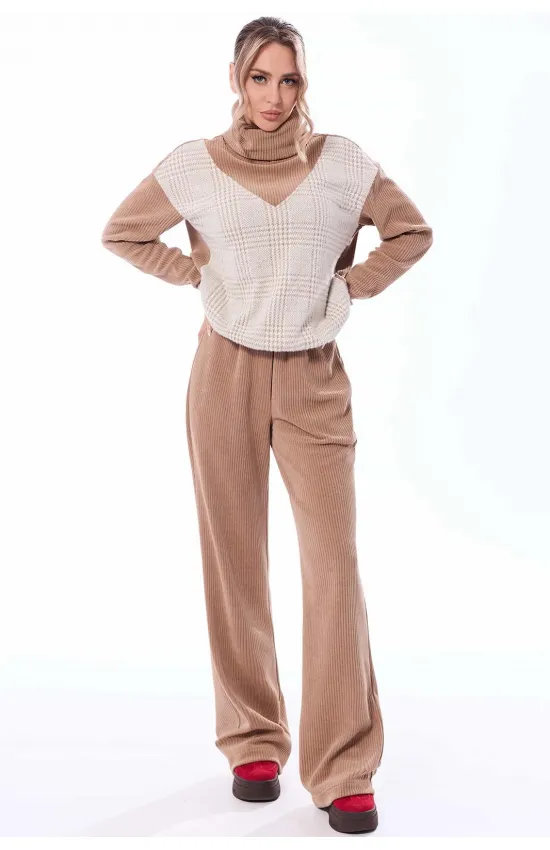 Костюм Golden Valley 6689-1 бежево-молочный