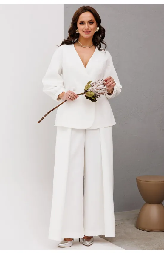 Костюм INVITE 6090 молочный